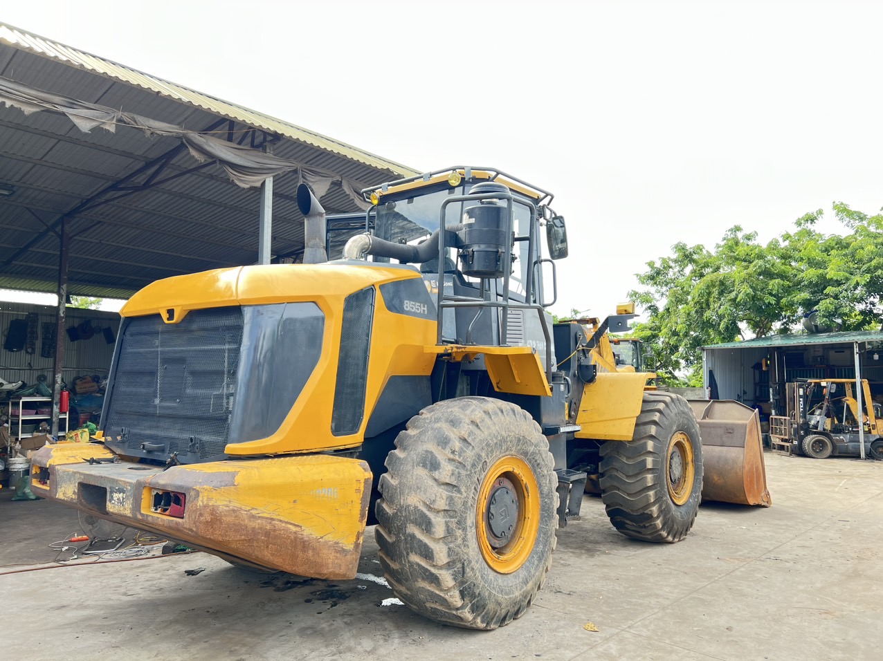 Cho Thuê Máy Xúc Lật dung tích gầu 1.7 đến 4.2 m3