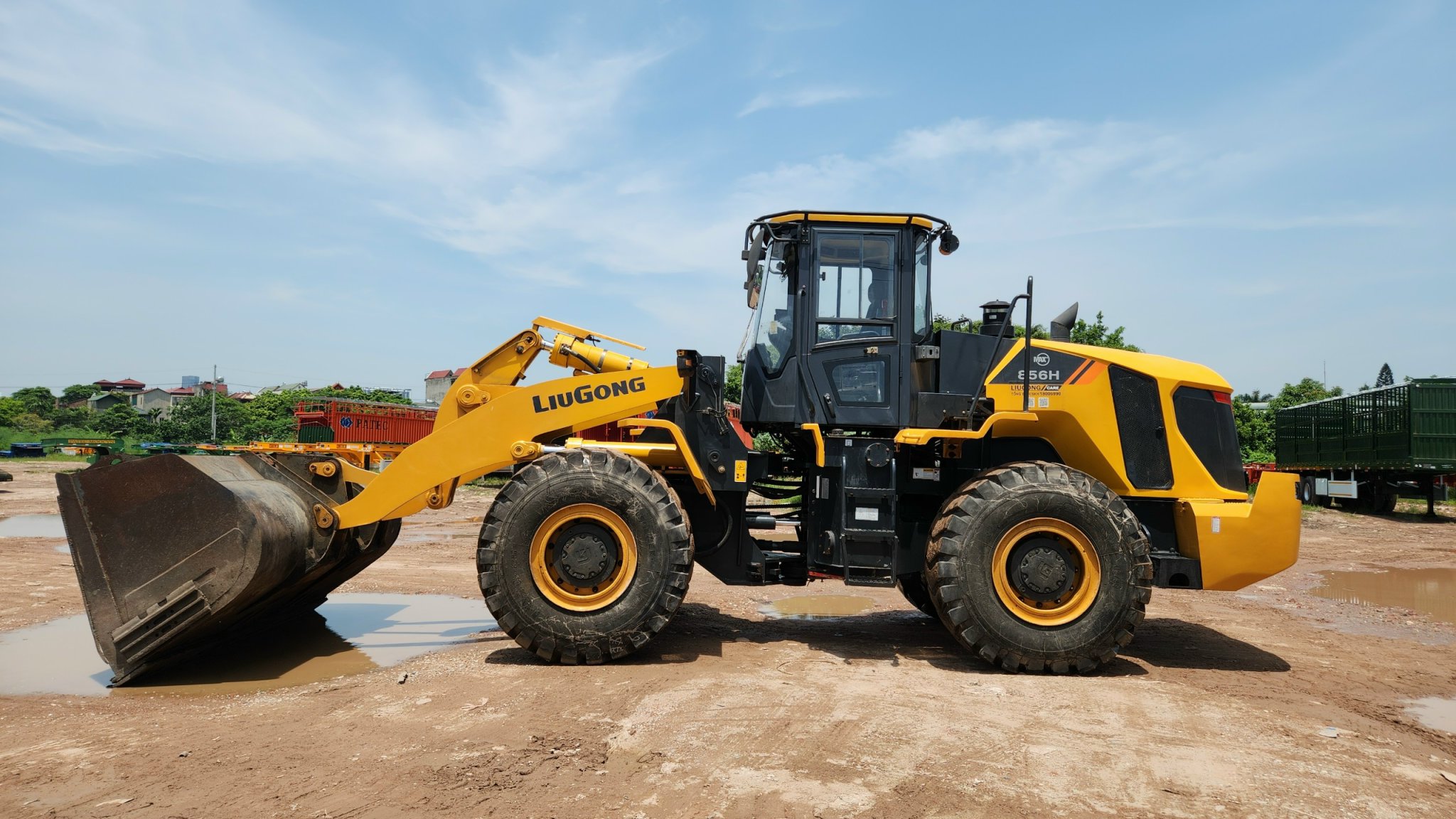 Cho Thuê Máy Xúc Lật dung tích gầu 1.7 đến 4.2 m3