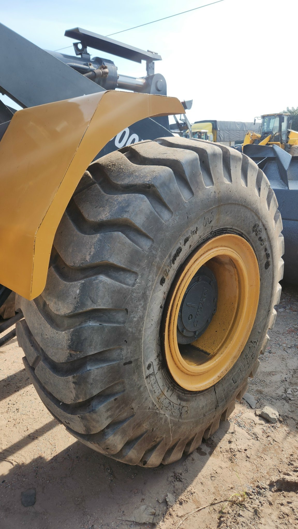 xúc lật cũ XCMG LW500Kn Gầu 3,6 m3 Đời 2019 -Đời cao, Giá tốt