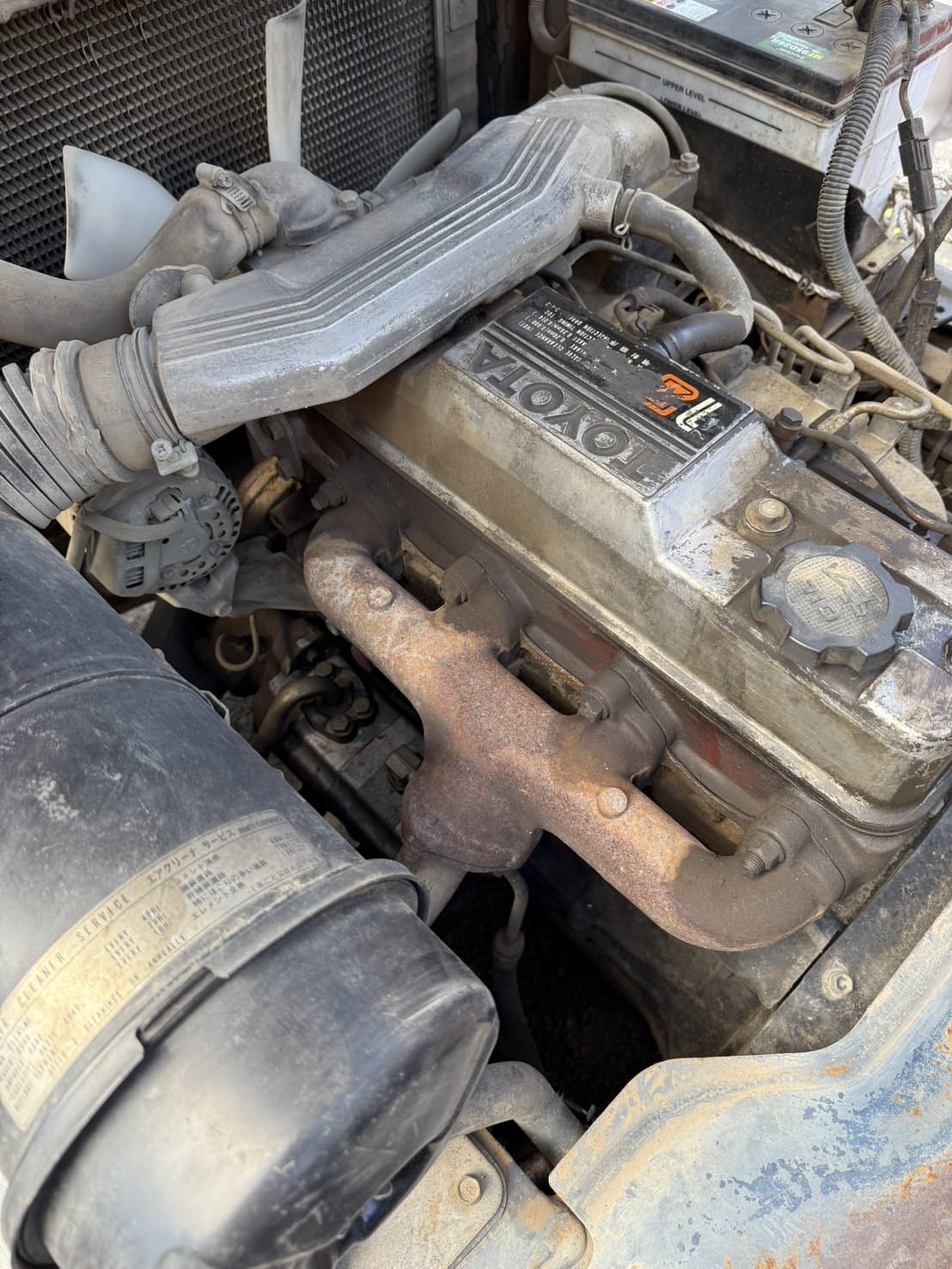 Xe nâng dầu 2,5 tấn TOYOTA 5FD25 số sàn, dịch giá. Xe đẹp giá tốt