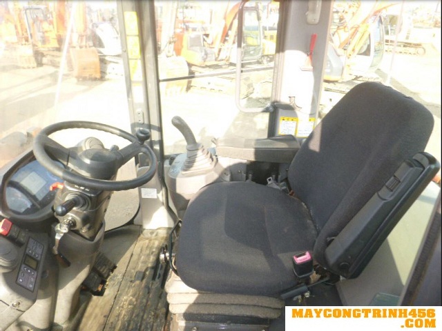 Bán xúc lật Nhật bãi Hitachi ZW140 đời 2010. Máy cực đẹp