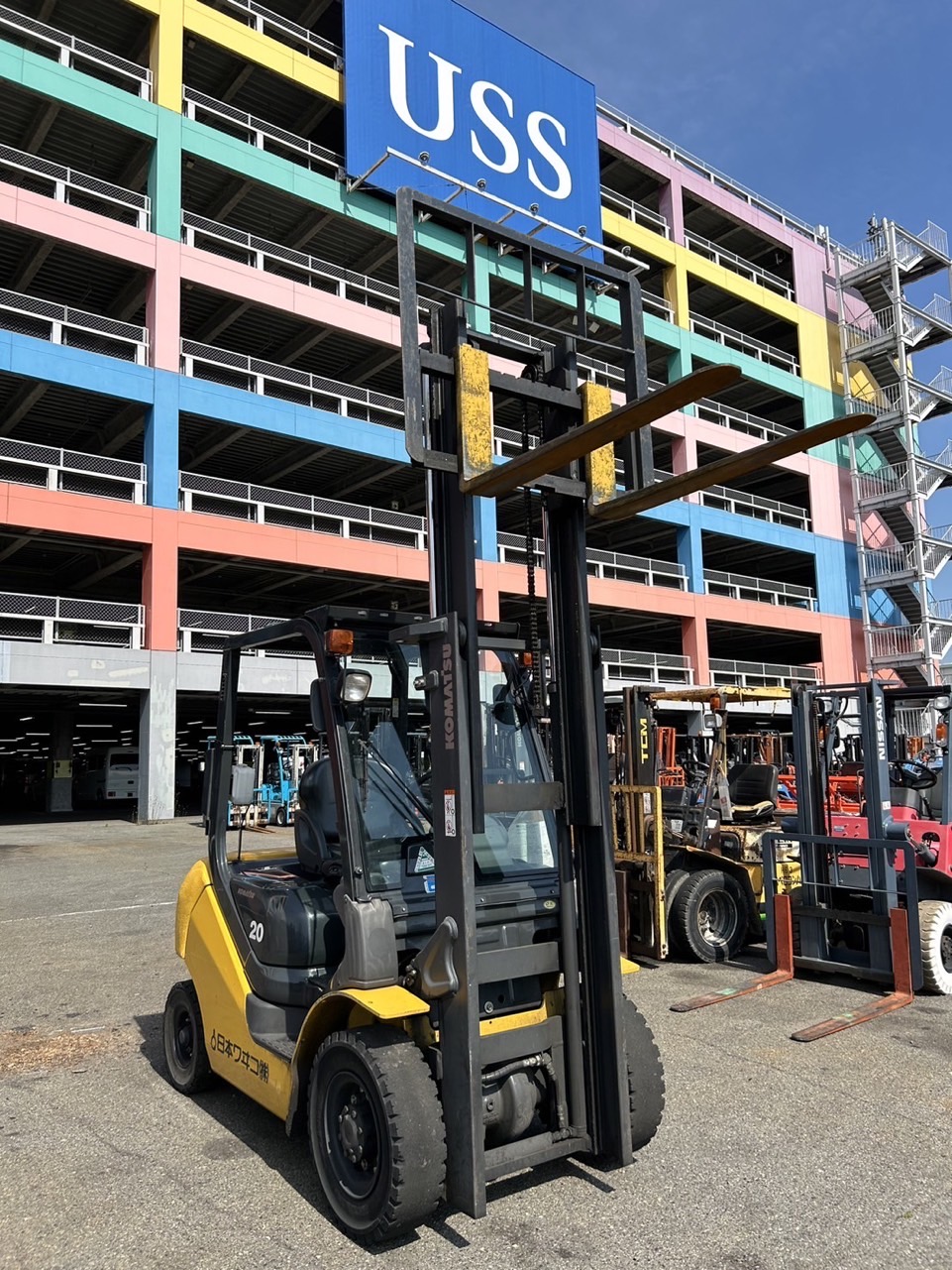 Bán Xe Nâng Cũ Nhật Bãi 2 Tấn Komatsu FD20C-17 Số Sàn Đời Cao -Giá Tốt Nhất