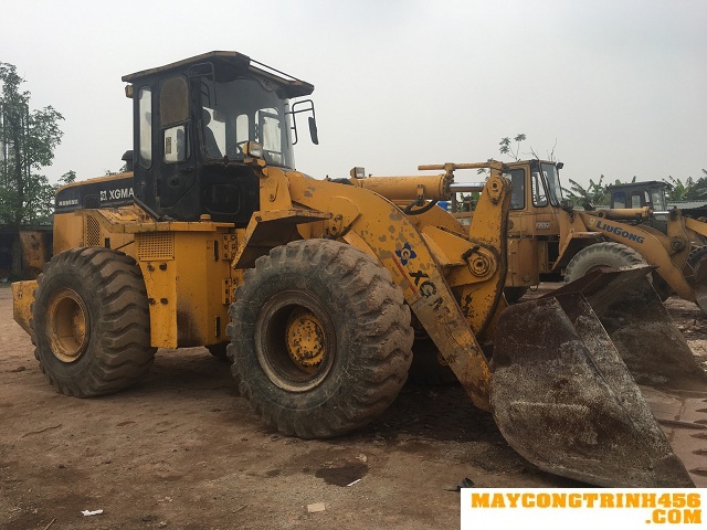 Xúc lật 3 m3 cũ giá rẻ cần bán XGMA 955III đời 2011