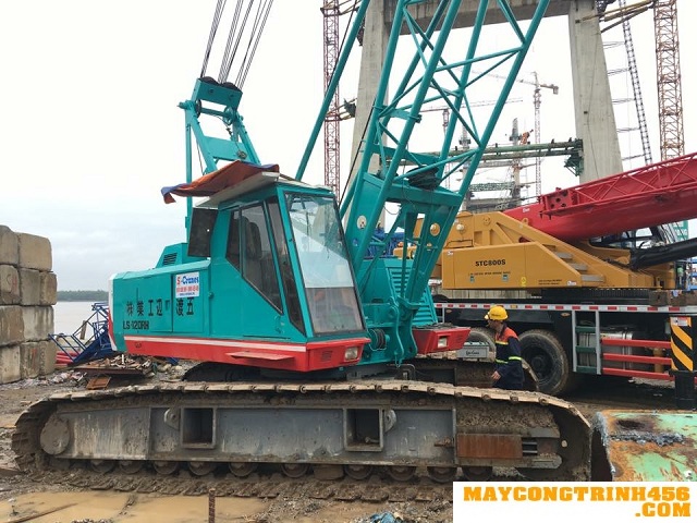 Cho thuê cẩu bánh xích 60 tấn giá rẻ nhất. Liên hệ 0989459456
