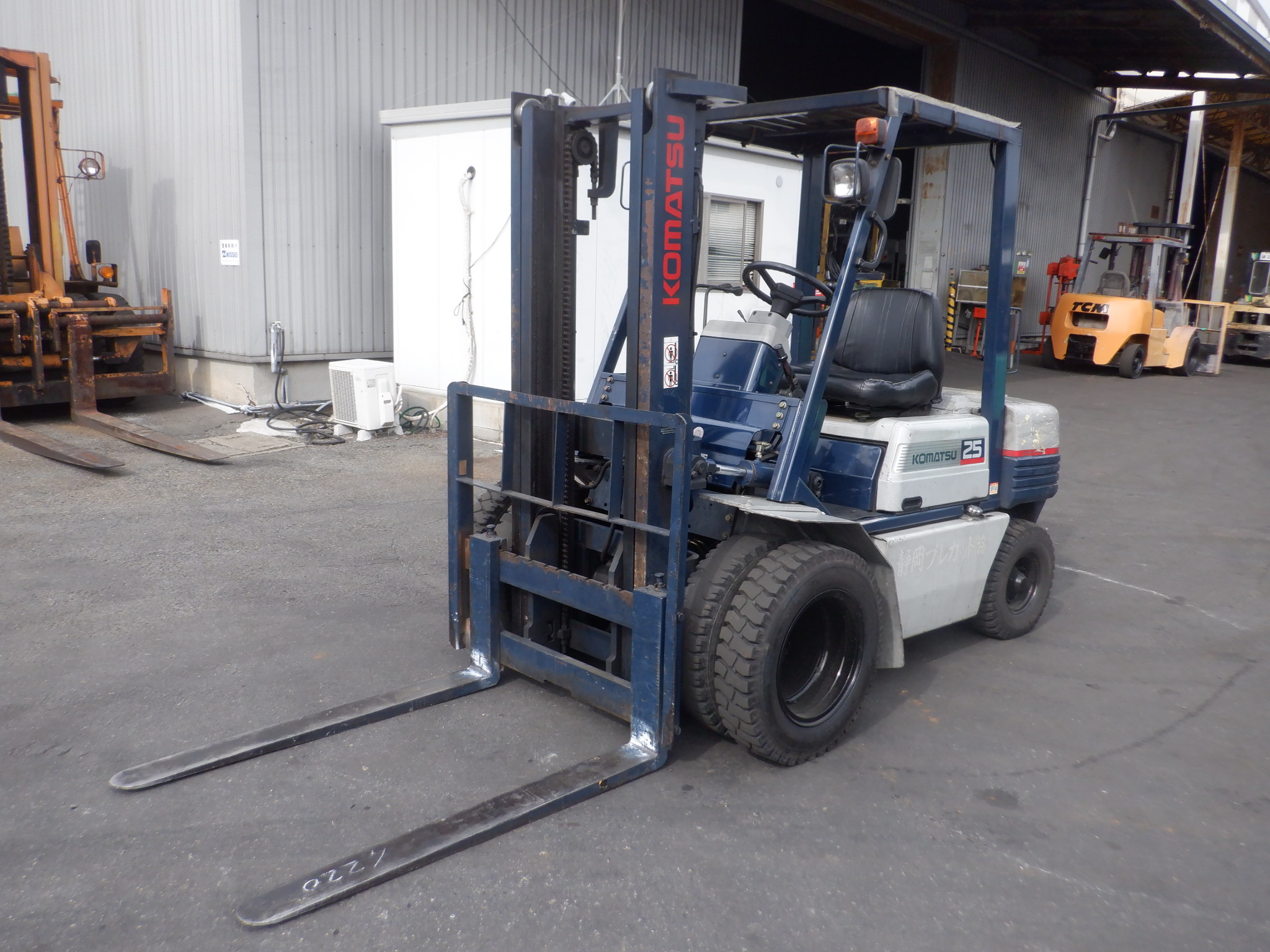 XE NÂNG DẦU KOMATSU FD25-11 445830  Hotline: 096.235.1368