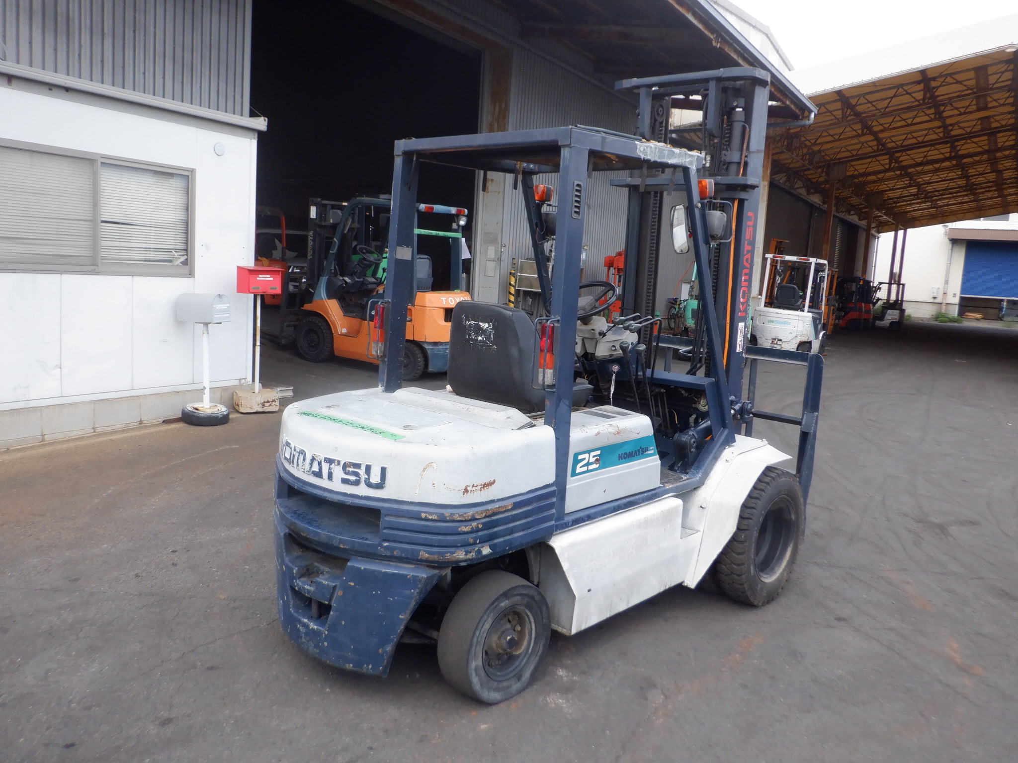 XE NÂNG DẦU KOMATSU FD25H-11 371465  Hotline: 096.235.1368