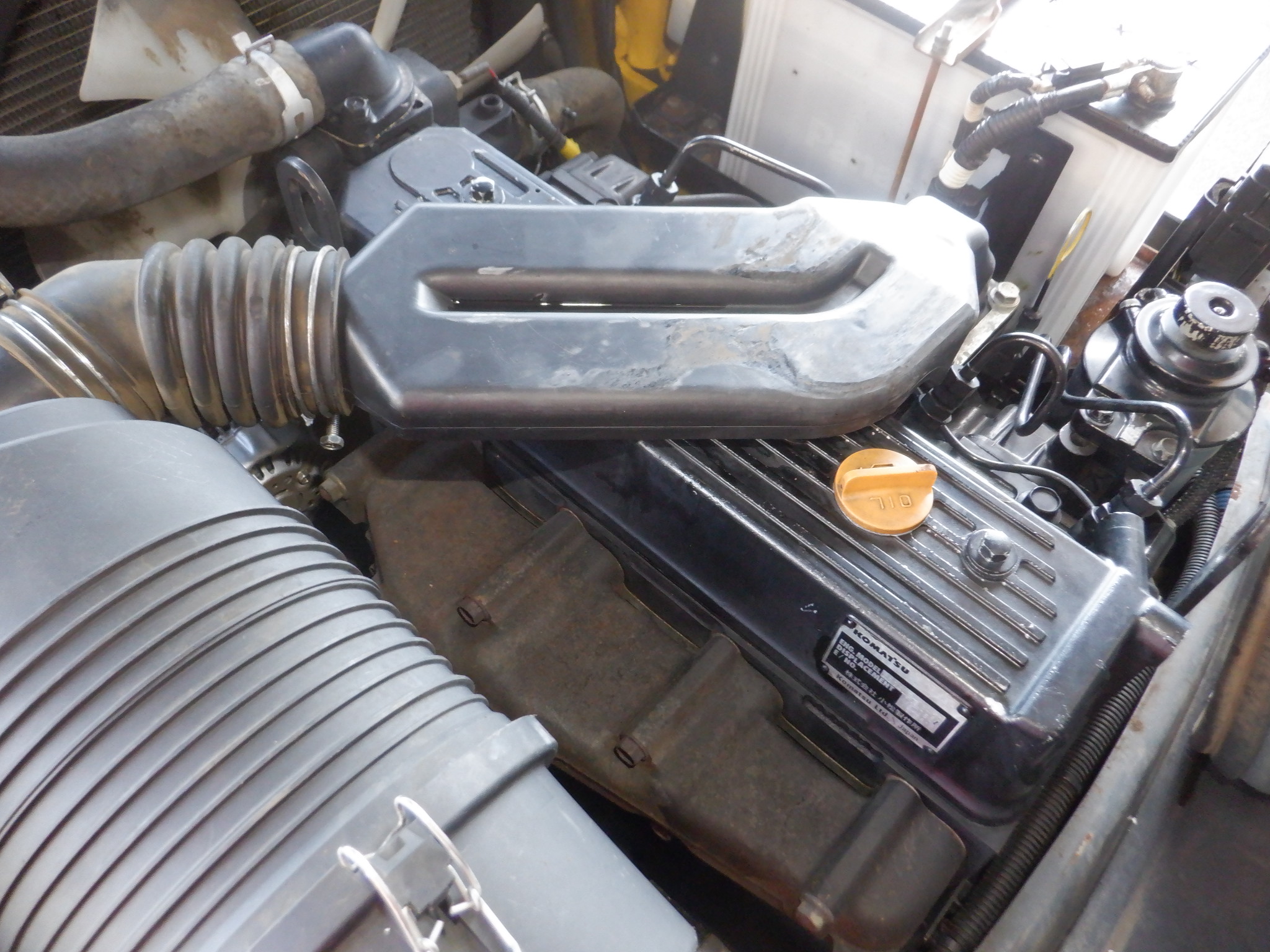 XE NÂNG KOMATSU FD25T-17 0331615 LH:096.235.1368