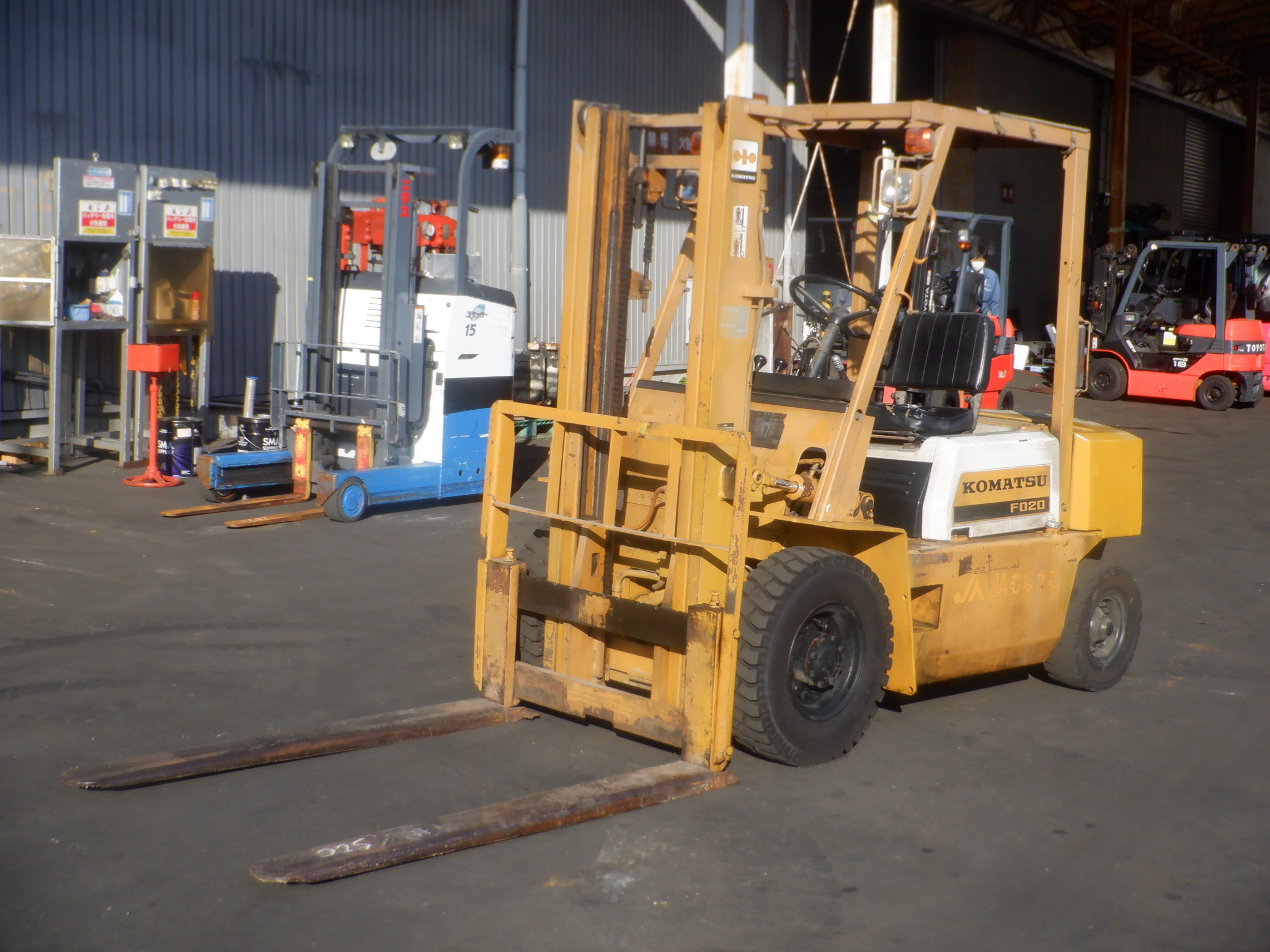 XE NÂNG DẦU KOMATSU FD20-10 222421 Hotline: 096.235.1368