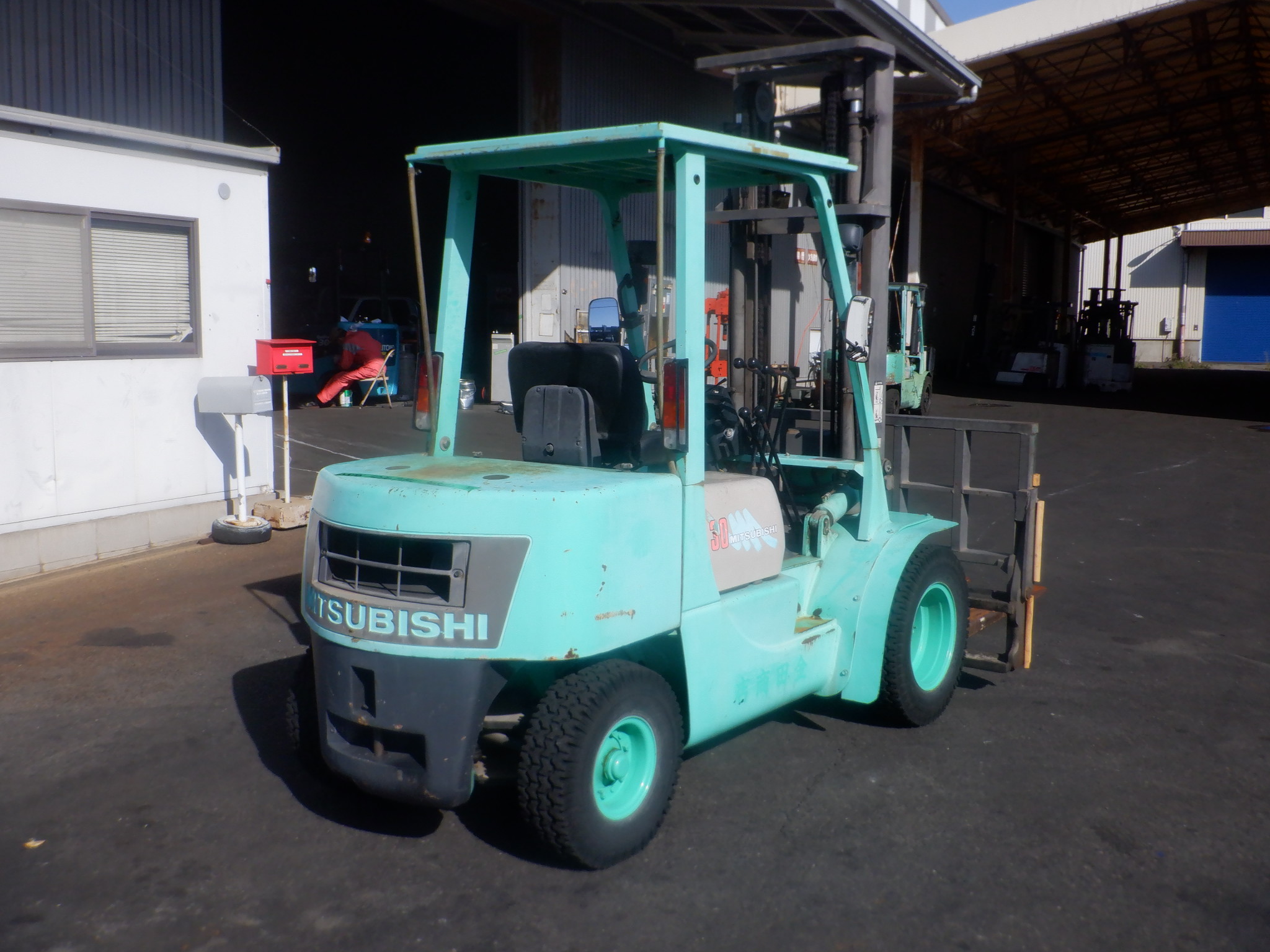 XE NÂNG DẦU MITSUBISHI FD30 F14C-32562  Hotline: 096.235.1368