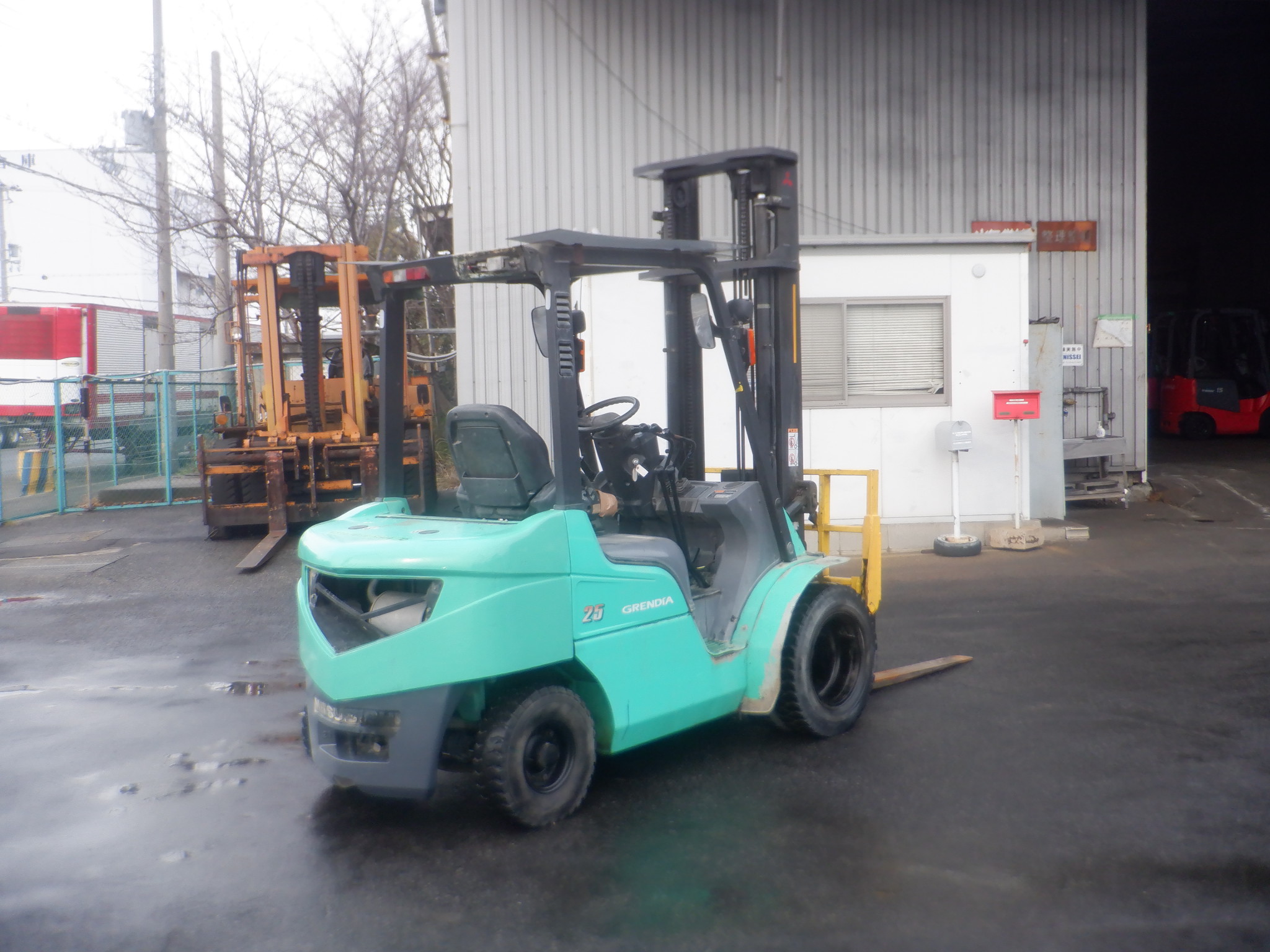 XE NÂNG DẦU MITSUBISHI FD25D F18C-52478  Hotline: 096.235.1368