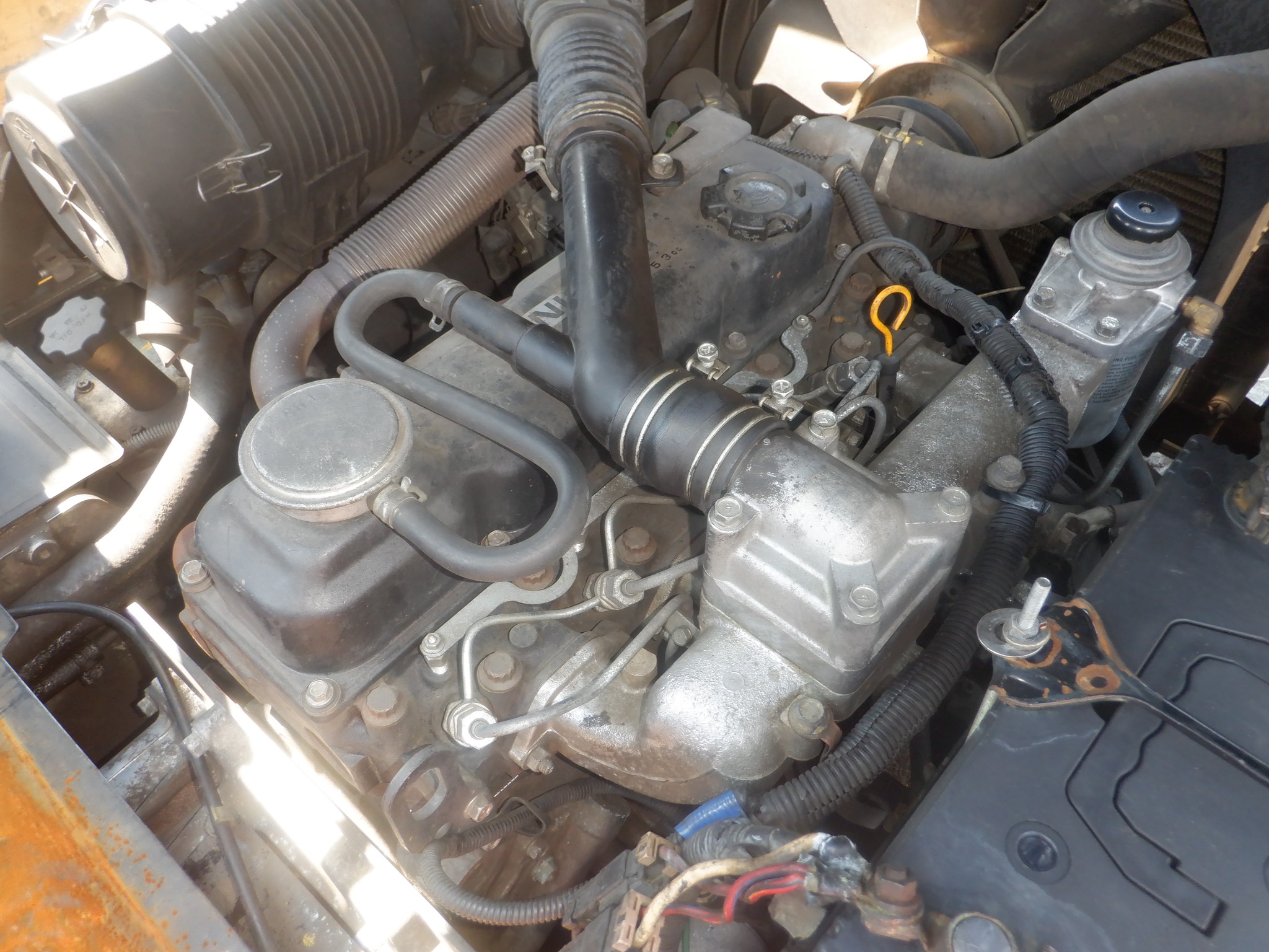 Xe nâng 3 tấn NISSAN NYG1F2A30 Nhật bãi số tự động, gật gù