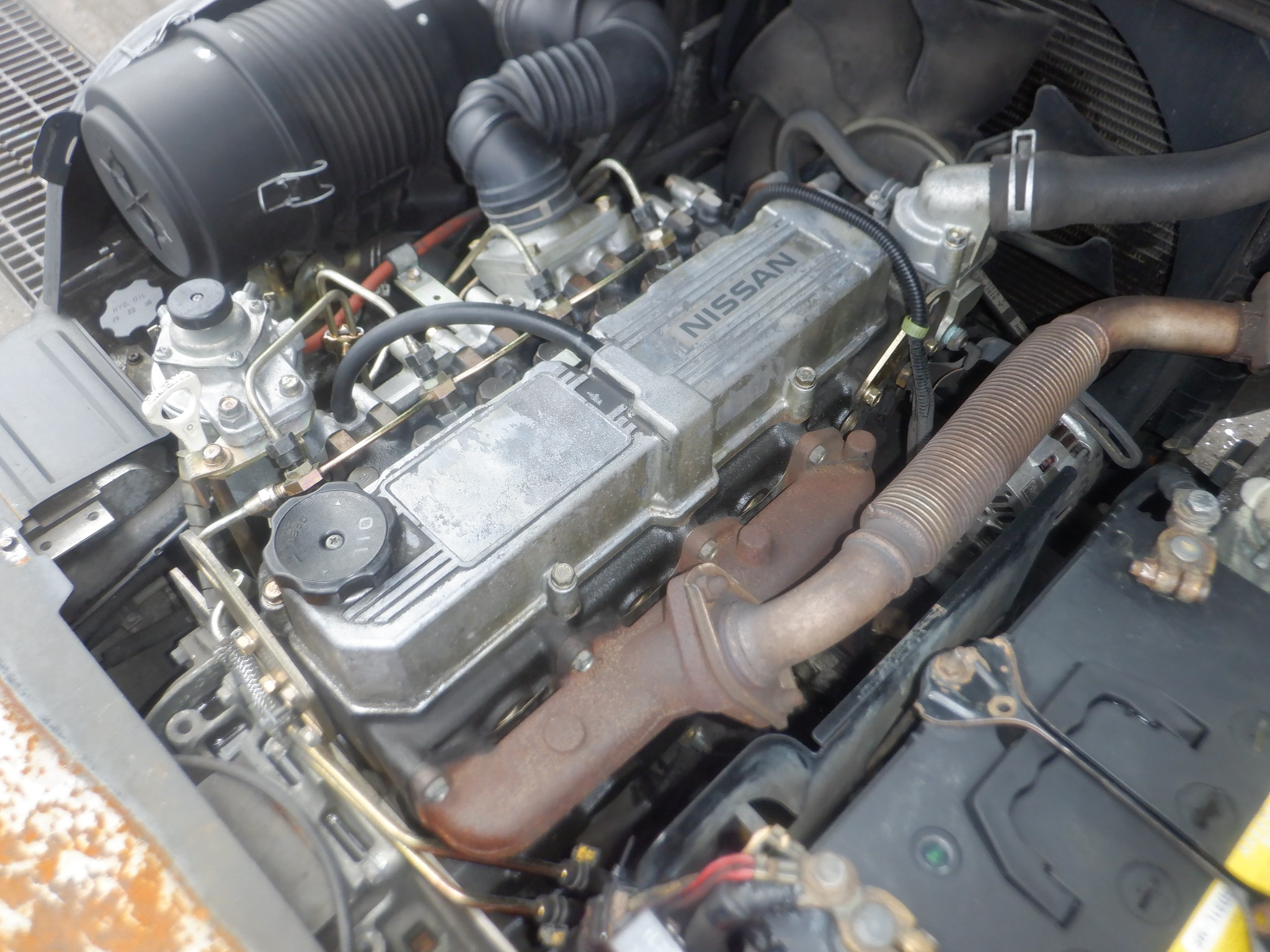 xe nâng 2,5 tấn NISSAN số tự động nhập Nhật giá rẻ