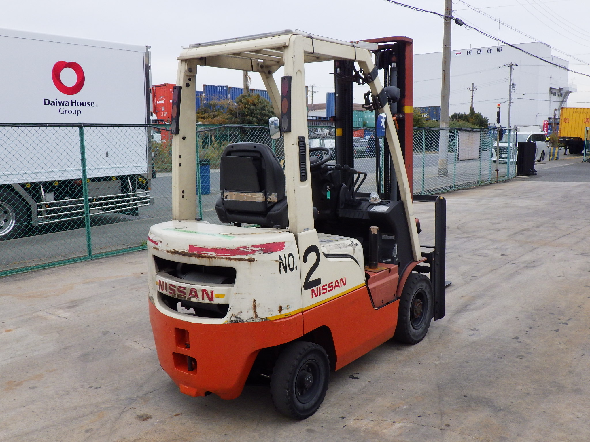 Xe nâng 1,5 tấn Nhật bãi NISSAN F1F1A15  tháp cao, dịch càng đời cao