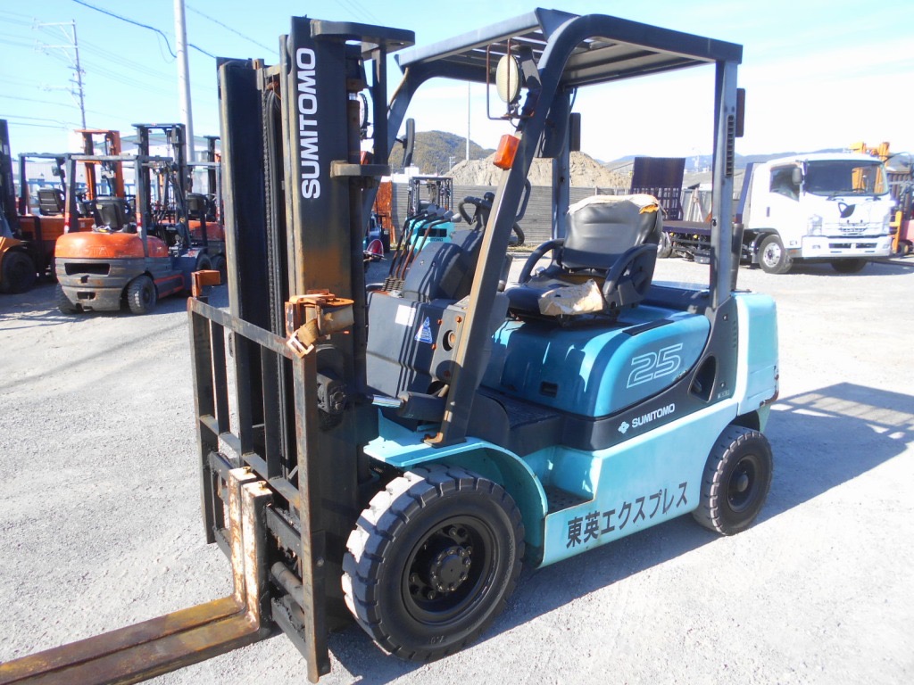 Xe nâng Nhật bãi 2,5 tấn SUMITOMO 11FD25PAXI98D dịch càng đời  2011 cực đẹp