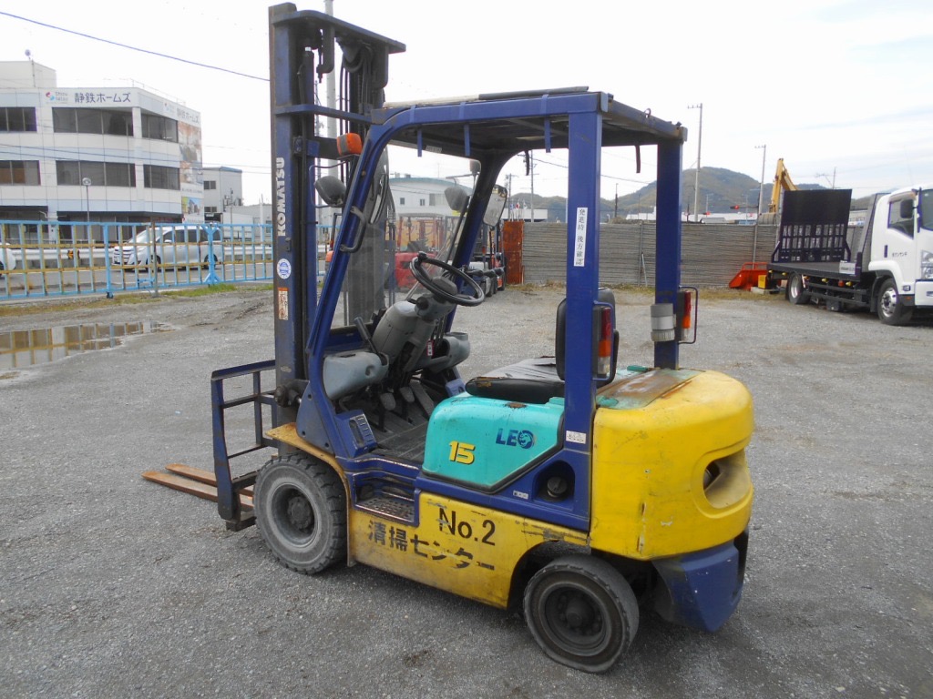 Xe nâng dầu 1,5 tấn KOMATSU FD15T-16 – Tháp nâng 4 mét, gật gù – Nhập khẩu Nhật Bản – Giá tốt nhất!