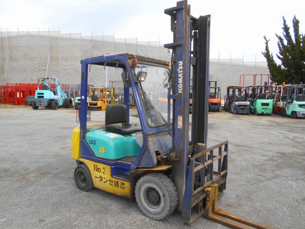 Xe nâng dầu 1,5 tấn KOMATSU FD15T-16 – Tháp nâng 4 mét, gật gù – Nhập khẩu Nhật Bản – Giá tốt nhất!