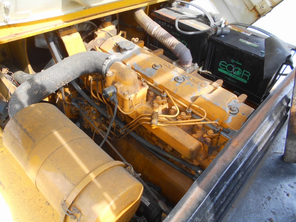 Xe nâng dầu 3,3 tấn Komatsu FD33-4 số sàn kèm đối trọng phụ – Nhập khẩu từ Nhật Bản