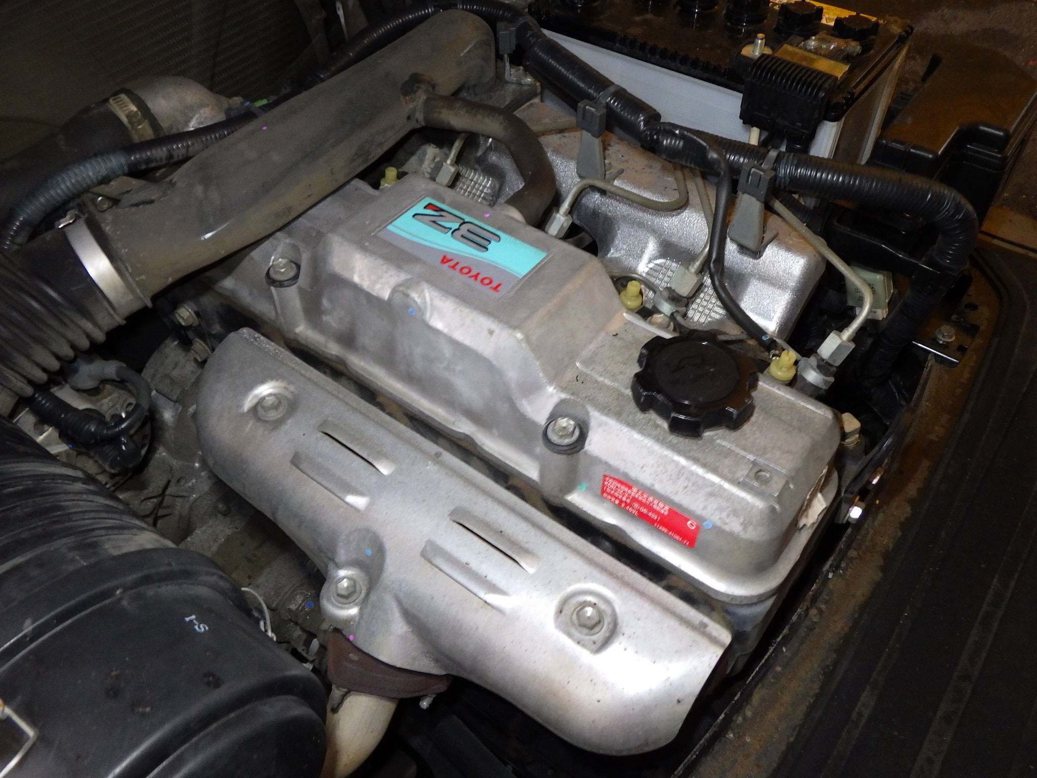 Xe nâng dầu 3 tấn TOYOTA 8FD30 số tự động – Nâng cao 5m, gật gù, lốp kép, động cơ 3Z siêu bền – Nhập khẩu từ Nhật Bản