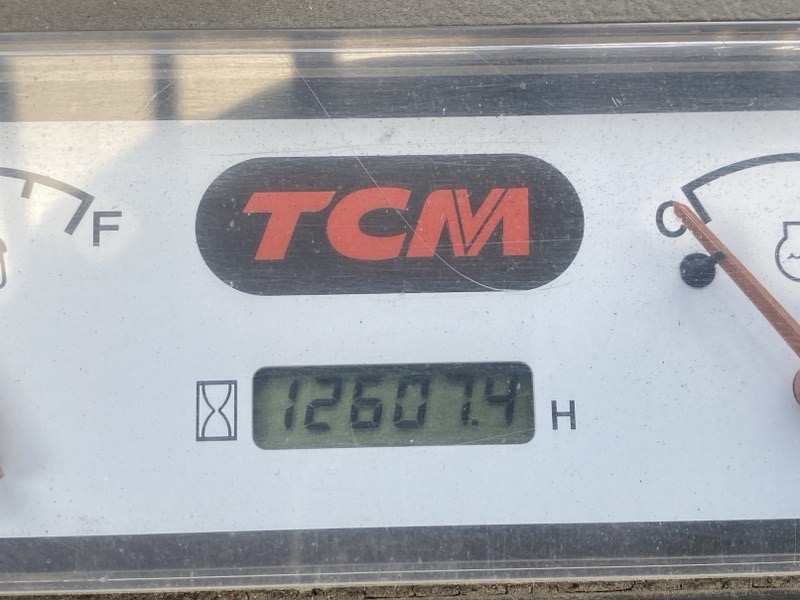 Xe nâng dầu 2,5 tấn TCM FD25T3 số tự động, gật gù động cơ TD27 bền bỉ Nhập Nhật