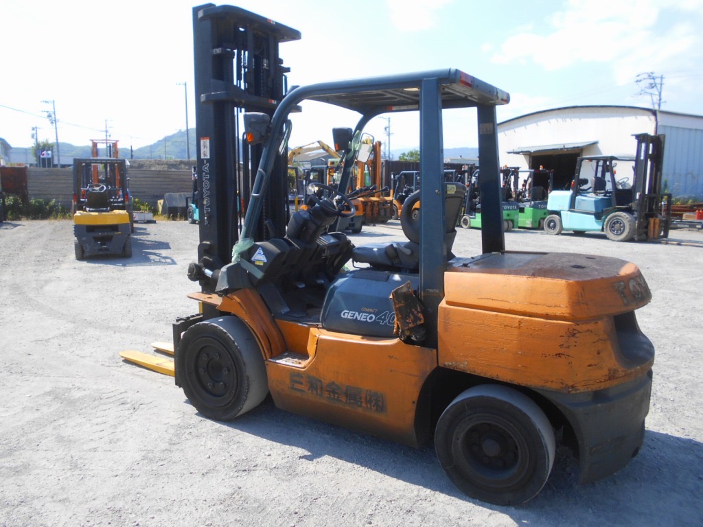 Xe nâng dầu 4 tấn TOYOTA 7FDK40 tháp nâng cao 5m, sản xuất 2009