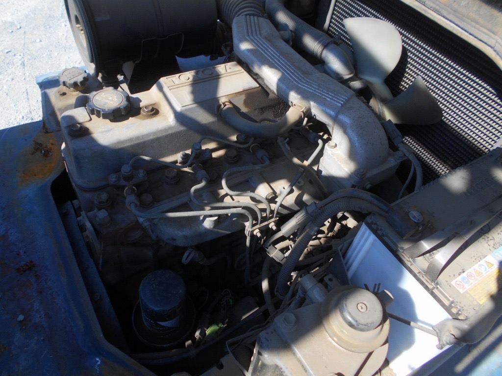 Xe nâng dầu 2,5 tấn TOYOTA 5FD25 số sàn, gật gù. Xe đẹp, giá tốt