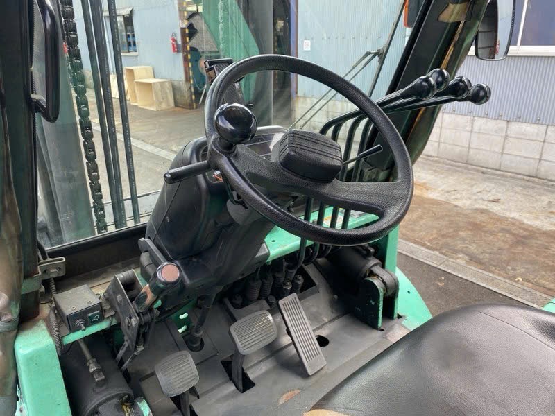 Xe nâng dầu 4,5 tấn MITSUBISHI FD45T dịch càng nâng cao 4m Nhật bãi