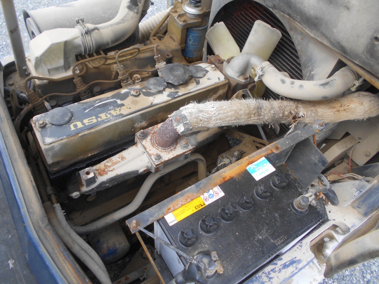 Xe nâng dầu 2 tấn KOMATSU FD20-11 số sàn, gật gù giá rẻ