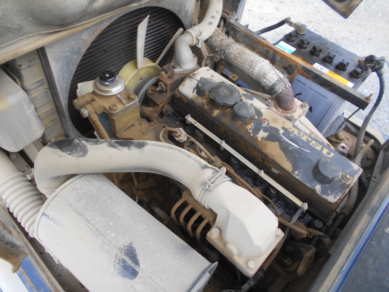 Xe nâng dầu 2 tấn KOMATSU FD20-11 số sàn, gật gù giá rẻ