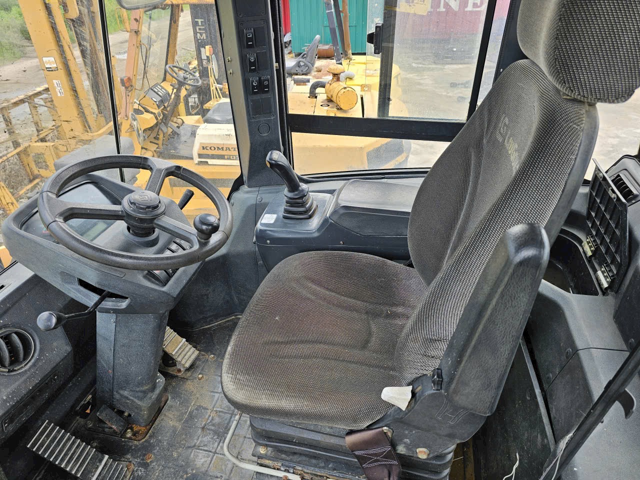 Xúc lật cũ LIUGONG 835H gầu 2,3 m3 cực đẹp. Giá tốt nhất thị trường