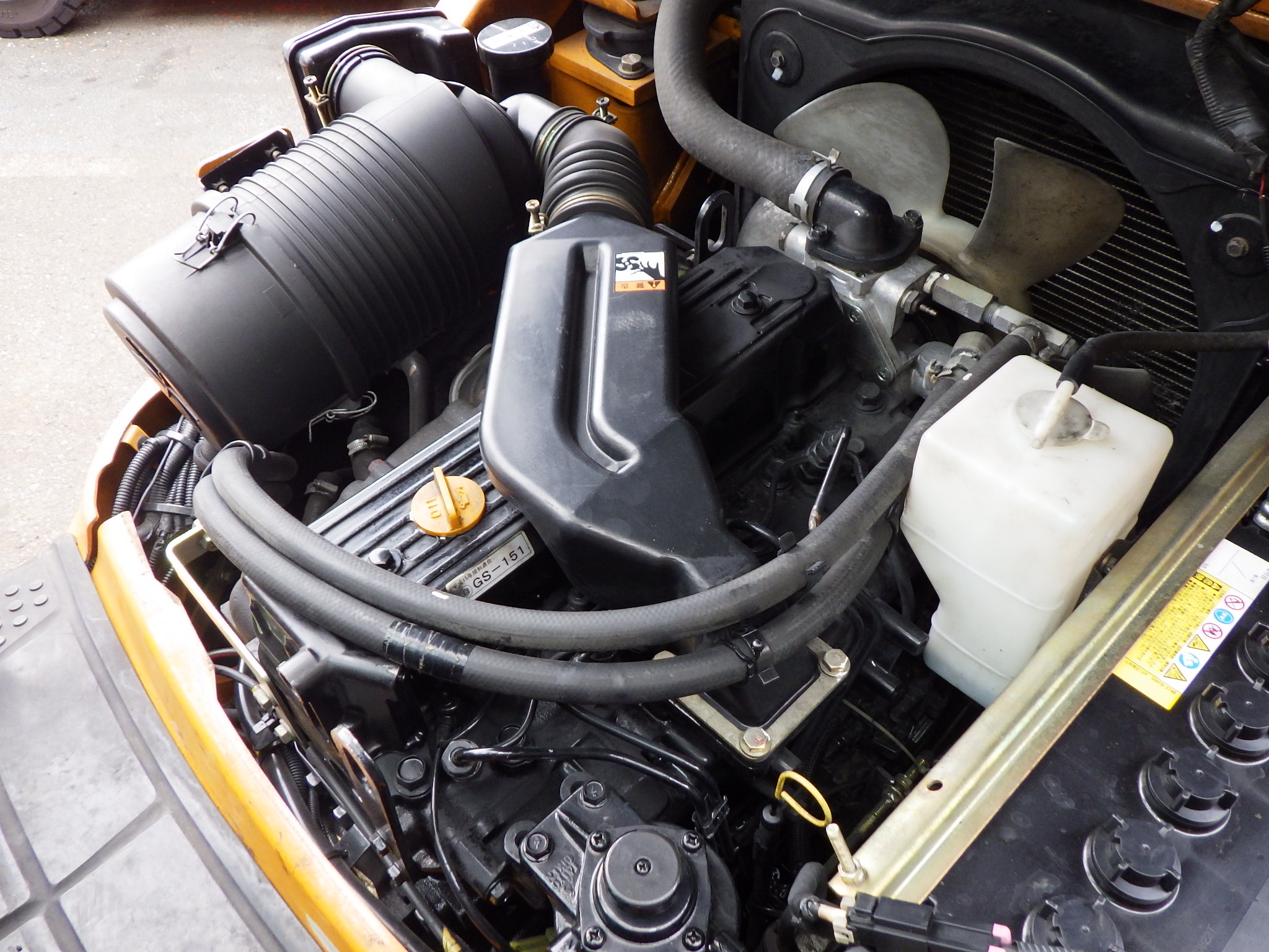 Xe nâng 3 tấn KOMATSU FD30T-16 số tự động, dịch càng Nhập Nhật cực đẹp