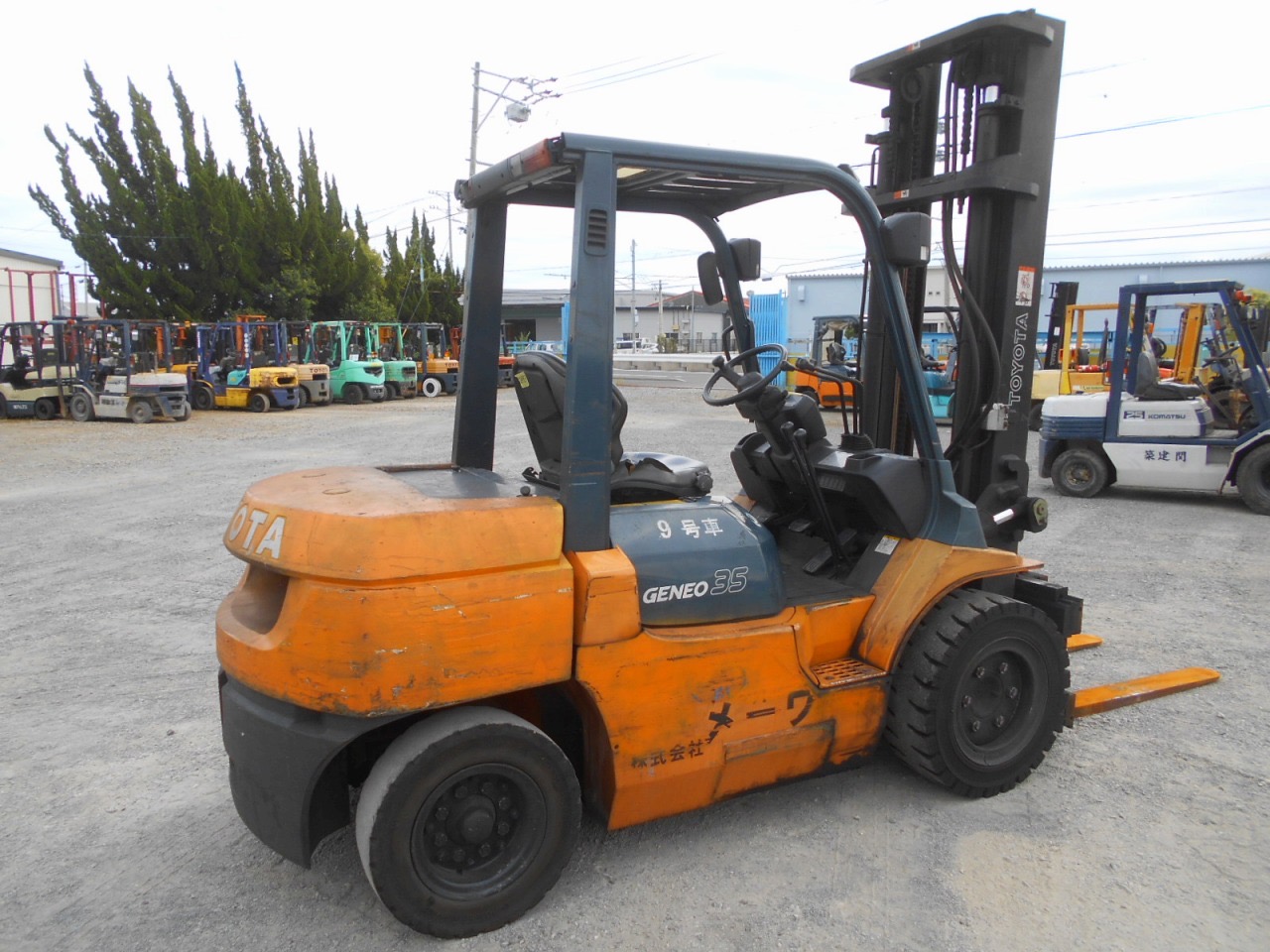 Xe nâng dầu 3,5 tấn TOYOTA 7FD35 số sàn, dịch giá, nâng cao 4 m