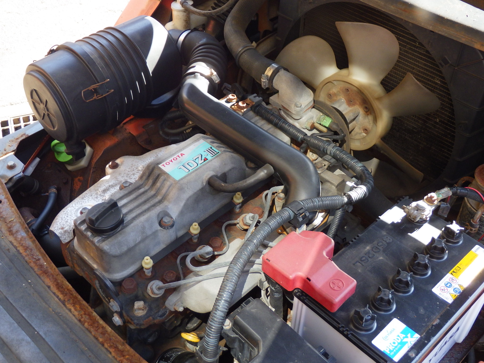 Xe nâng Nhật bãi 2,5 tấn TOYOTA 02-8FD25 tự động sản xuất năm 2013