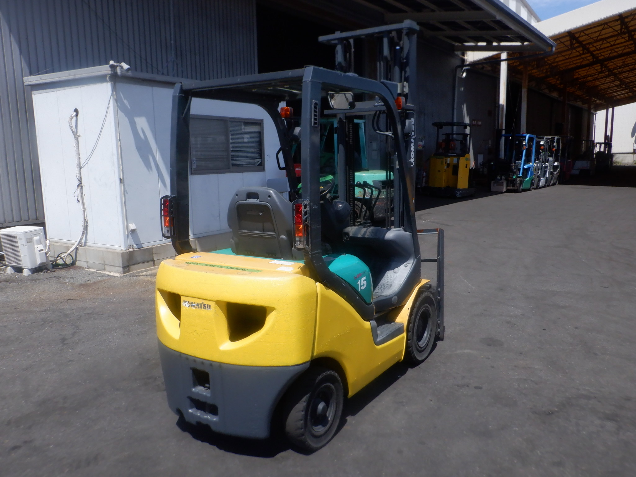 Xe nâng Komatsu 1,5 tấn Komatsu FD15-18 Dịch Giá Nâng Cao 4m - Giá Tốt Nhất