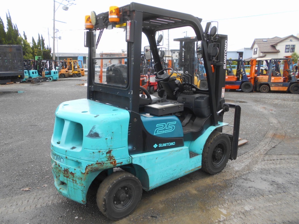 Bán xe nâng nhật bãi Sumitomo 2,5 Tấn Sản Xuất 2013 - Hiệu Suất Vượt Trội, Giá Tốt Nhất