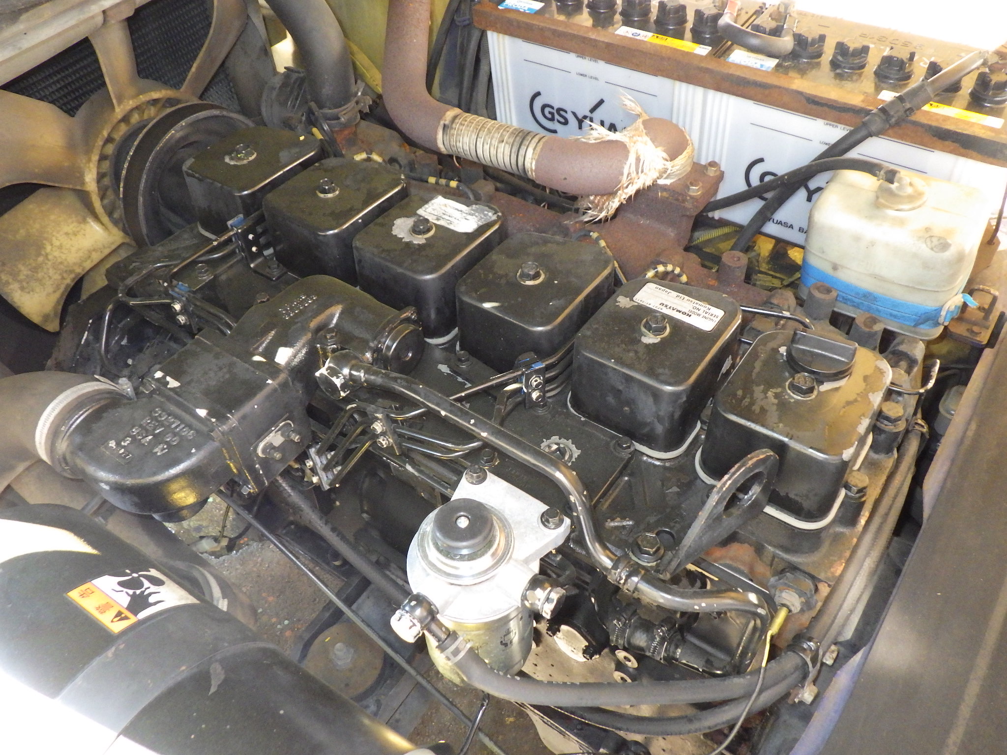 Xe nâng dầu 3,5 tấn KOMATSU FD35T-7 số tự động, dịch giá cực đẹp