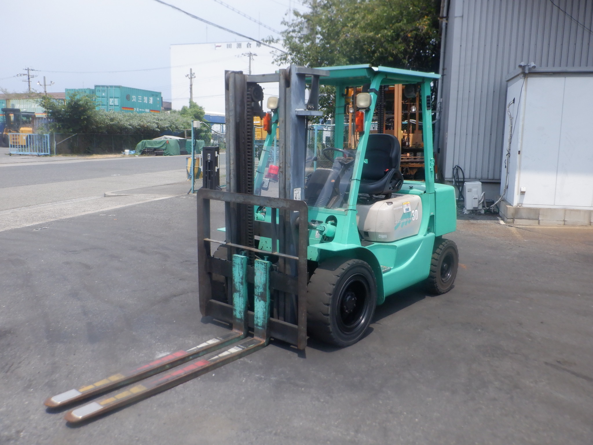 Bán Xe Nâng Cũ 3 Tấn Mitsubishi FD30 Số Sàn -Giá Tốt Nhất