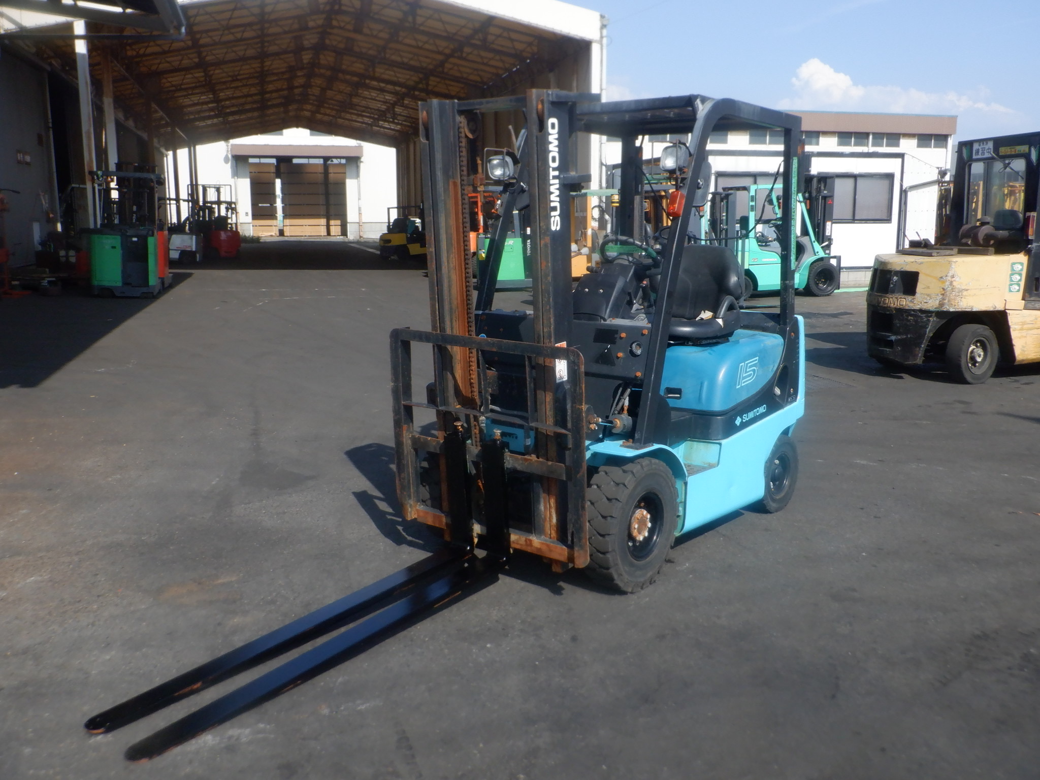 Xe nâng 1,5 tấn SUMITOMO đời 2010 giá rẻ