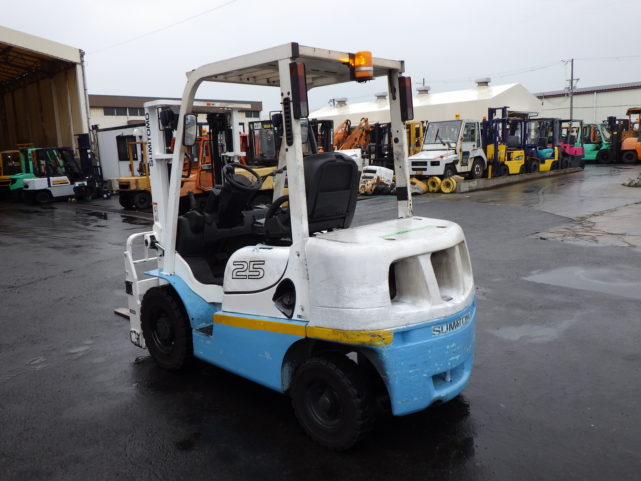 Xe nâng Nhật bãi 2,5 tấn SUMITOMO 11FD25PAXI92D dịch càng đời 2013