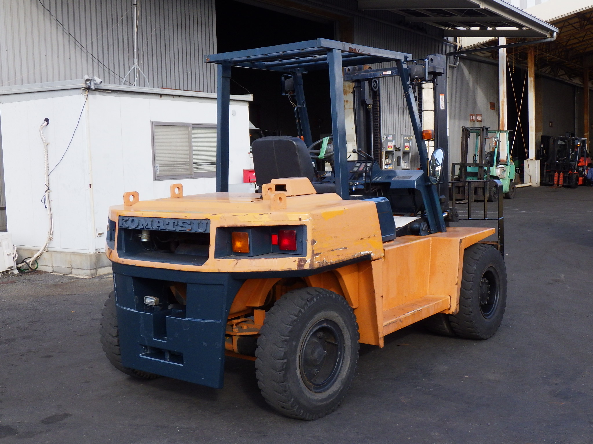 Xe nâng 6 tấn KOMATSU FD60-5 nhập Nhật. Xe đẹp, hoạt động ít giờ