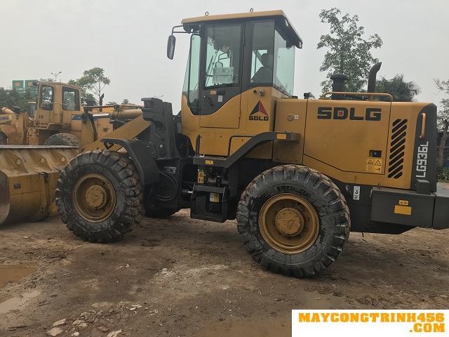 Bán xúc lật SDLG 936 cũ gầu 2,2 m3 năm 2017 giá tốt