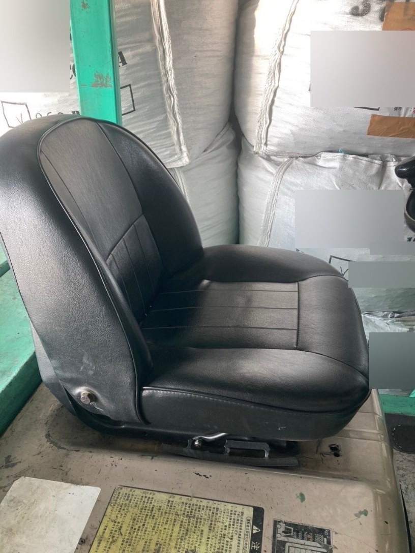 Xe nâng 3 tấn Mitsubishi số tự động chui cont nâng cao 3 m