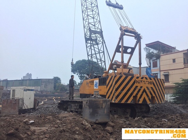 Bán  cẩu xích 40 tấn Hitachi KH150-3 GIÁ RẺ