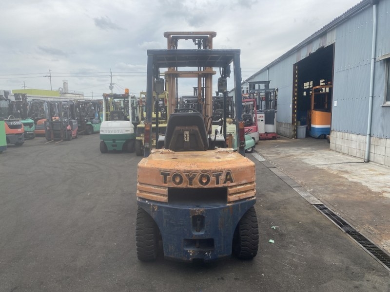 XE NÂNG DẦU TOYOTA 5FD25 74457 Hotline: 096.235.1368