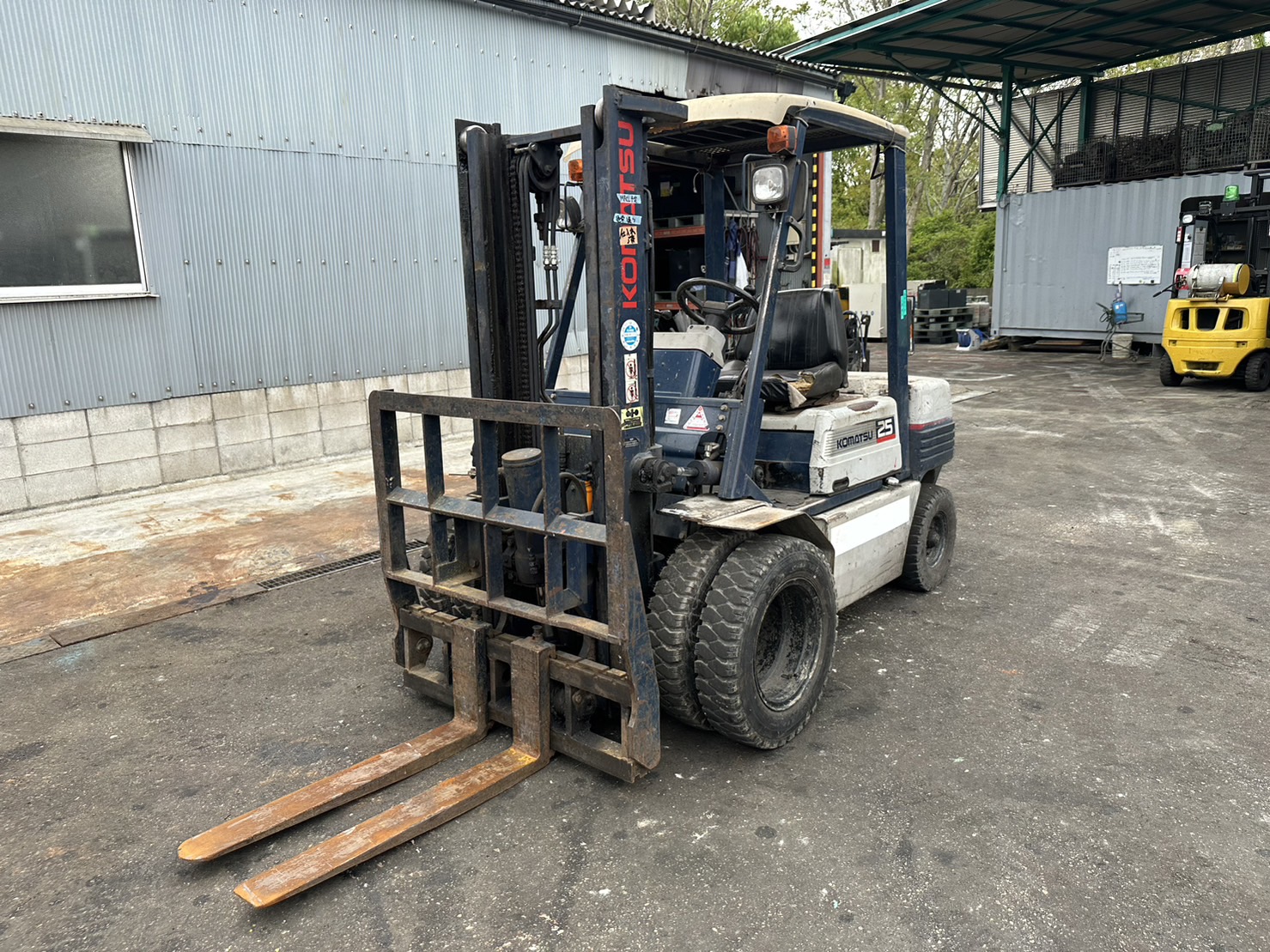 XE NÂNG DẦU KOMATSU FD25-11 438917 LH:096.235.1368