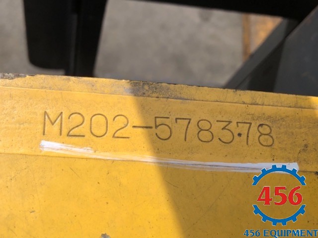 Xe nâng cũ 2,5 tấn Komatsu FD25C-15 số sàn