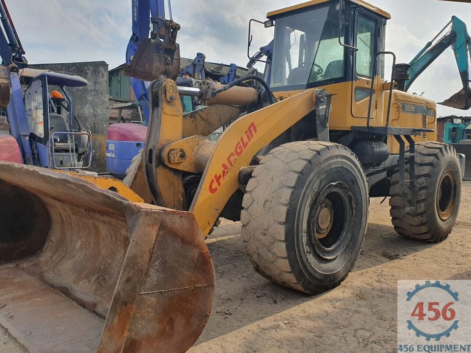 BÁN MÁY XÚC LẬT CŨ GẦU 3 KHỐI CHANGLIN 955N