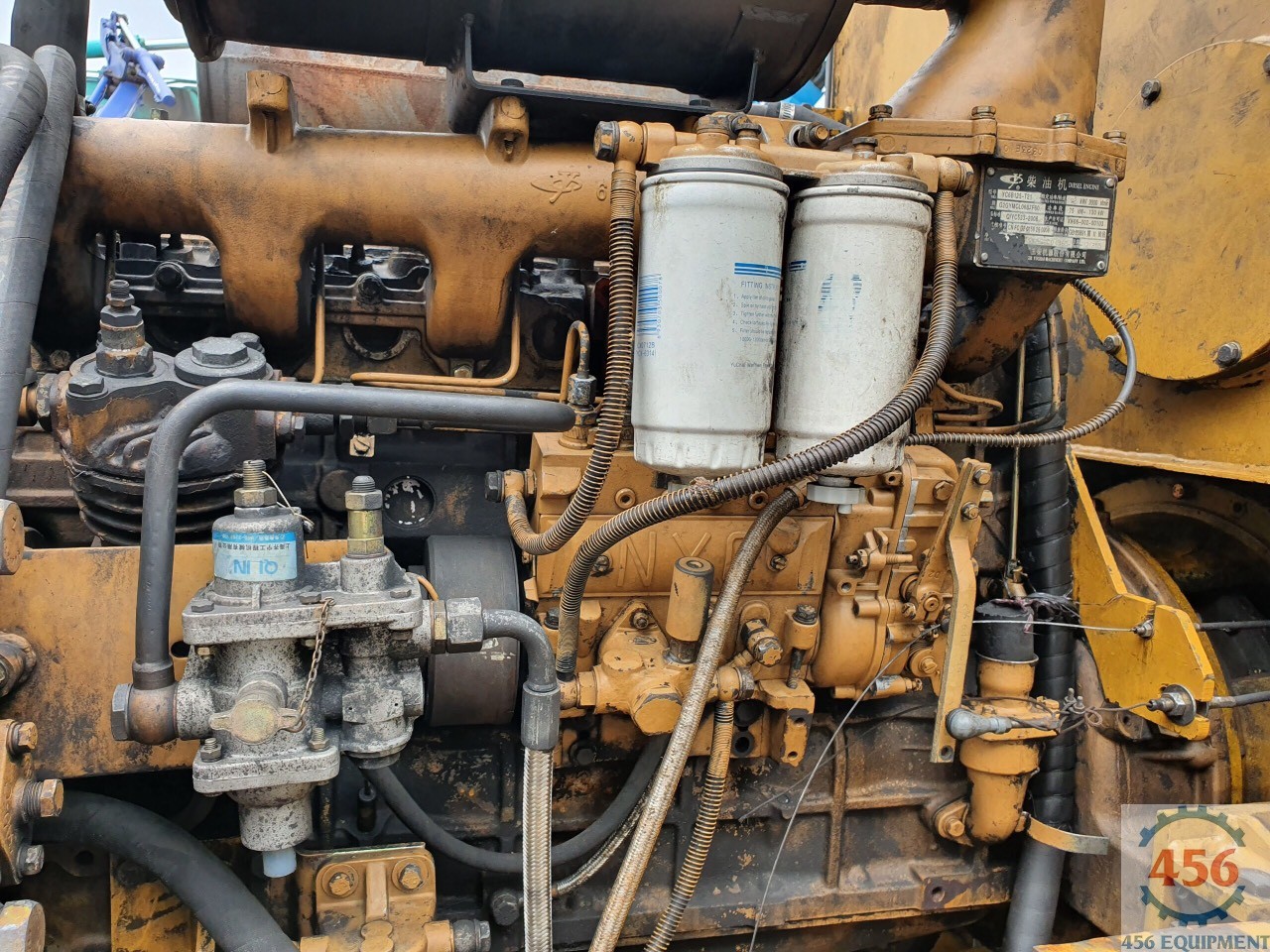 BÁN XÚC LẬT CŨ GẦU 1,7 KHỐI XCMG LW300F ĐỜI 2013