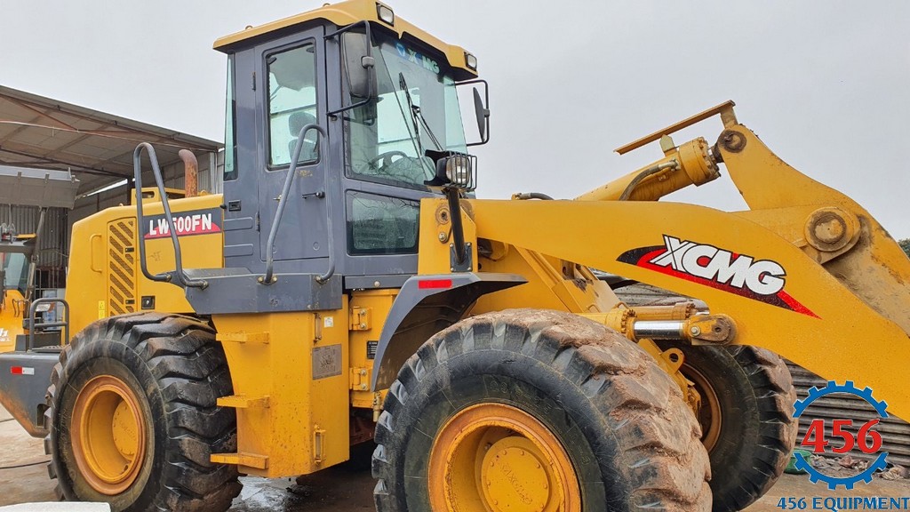 MÁY XÚC LẬT XCMG CŨ GẦU 3 KHỐI ĐỜI 2016