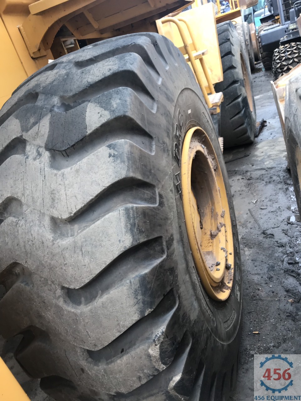 BÁN XÚC LẬT CŨ GẦU 3 KHỐI LIUGONG 50CN SẢN XUẤT NĂM 2014