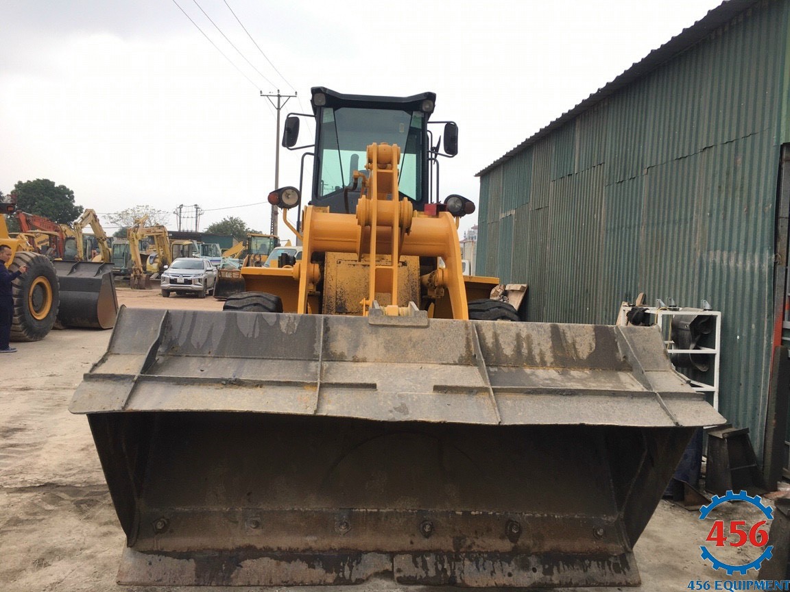 BÁN MÁY XÚC LẬT LIUGONG CLG836 CŨ 836 ĐỜI 2016 GIÁ CỰC TỐT